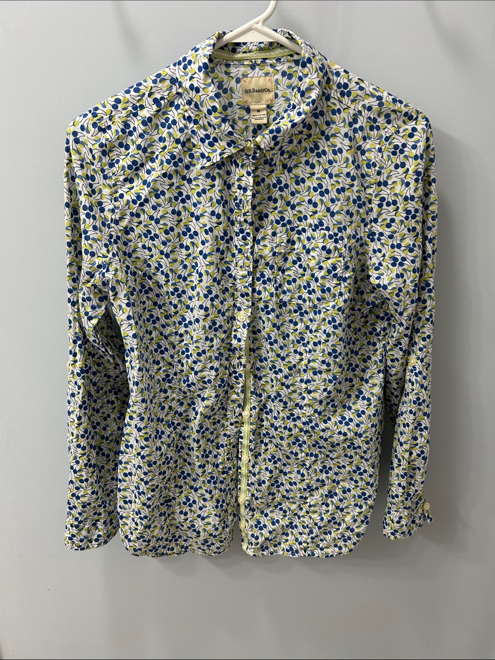 G.H. Bass & Co. Men’s Button-Down Shirt in Blue, Green & White Floral Size M